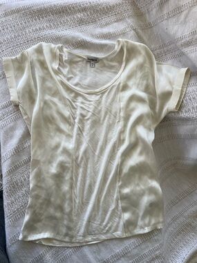 Express Women's 1/2 Satin Cream Short Sleeve Scoop Neck Top